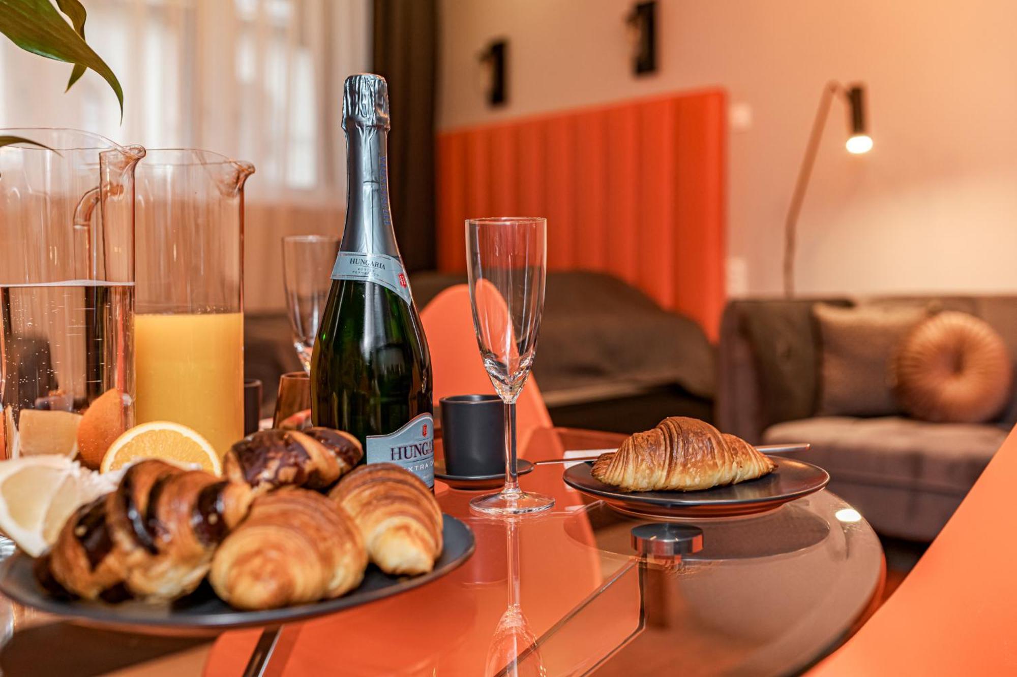 Luxury Tropical At Apartment Budapest